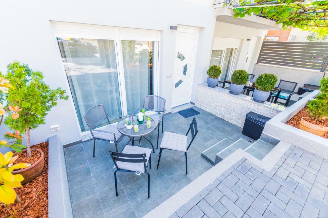 Lavanda Maslina - New Luxury Apartments Pula Exterior foto